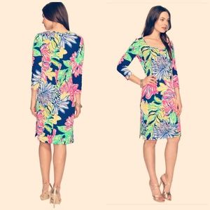 Lilly Pulitzer Kenzie Dress
Size: M